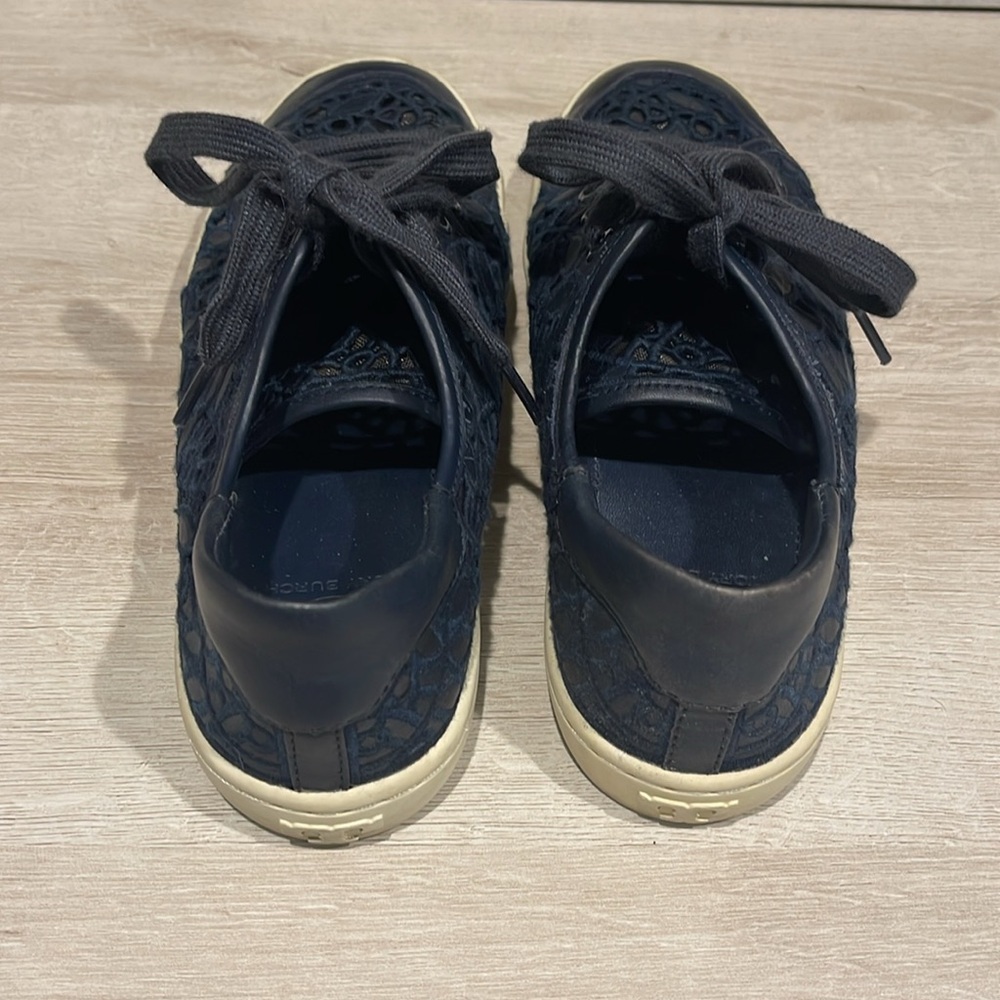 Tory Burch laser cut sneakers - Picture 3 of 7